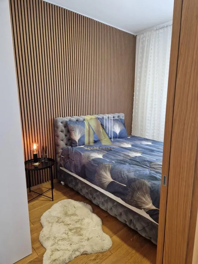 Izdavanje, jednosoban stan, 34m², Centar, Novi Sad