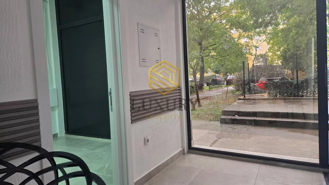 Izdavanje, poslovni prostor, 50m², Centar, Podgorica