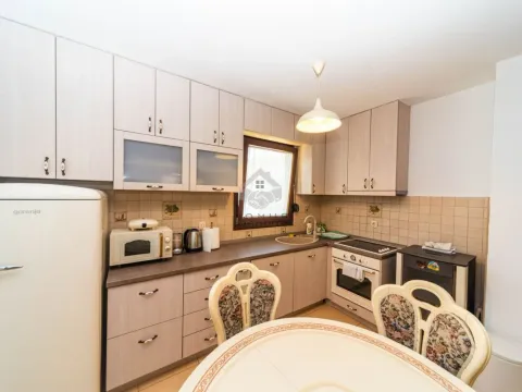 Izdavanje, kuća, 80m², Podgorica, Crna Gora - image 12