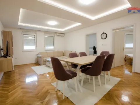 Izdavanje, trosoban stan, 65m², Grbavica, Novi Sad Sve Podlokacije - image 3