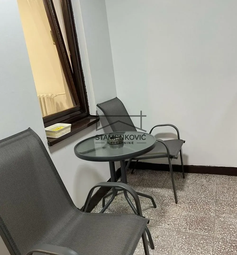 Izdavanje, jednosoban stan, 41m², Petrovaradin, Novi Sad