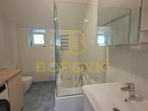 Izdavanje, trosoban stan, 100m², Senjak, Beograd - image 13