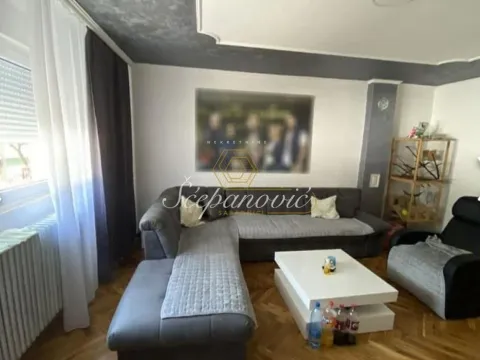 Prodaja, kuća, 209m², Futog, Novi Sad Sve Podlokacije - image 5