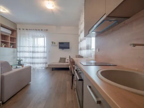 Rent, studio apartment, 25m², Bečići, Budva - image 7