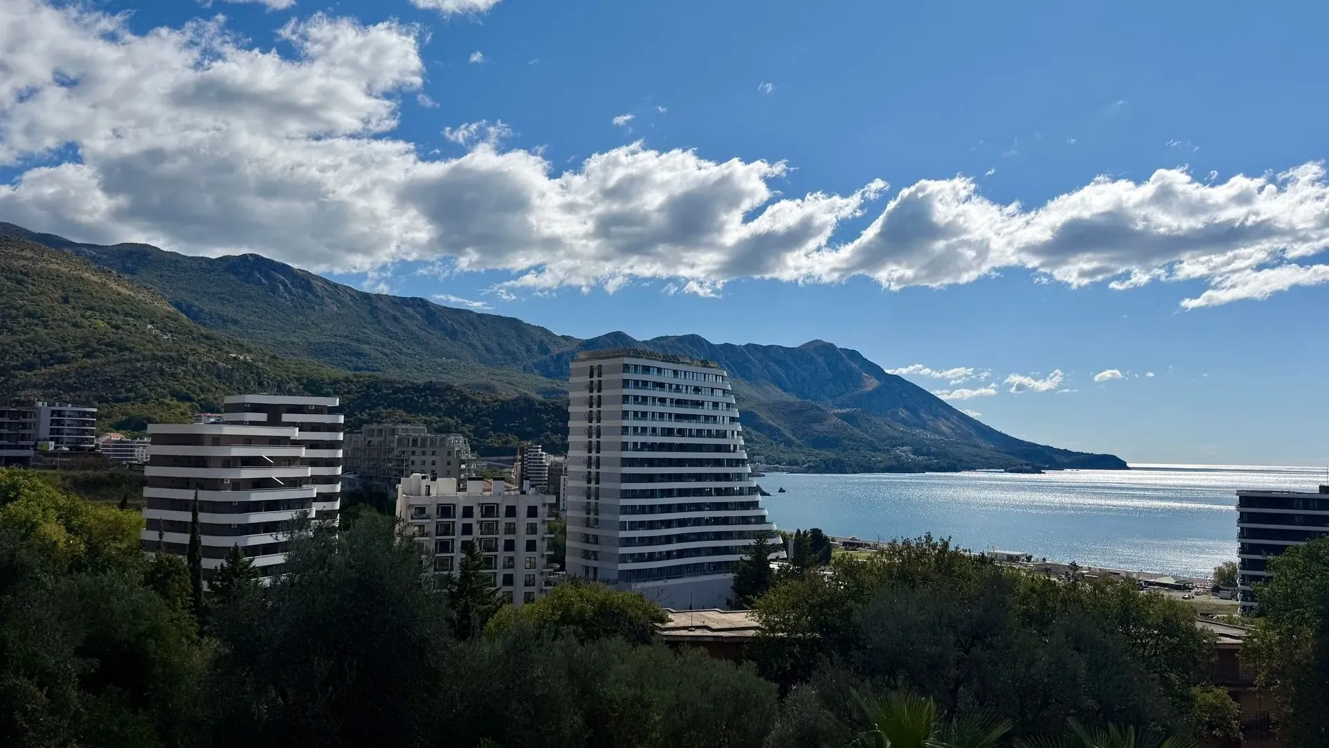 Rent, two bedroom apartment, 46m², Bečići, Budva