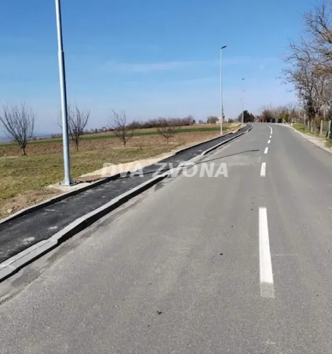 Prodaja, plac, 6800m², Stari Slankamen, Inđija