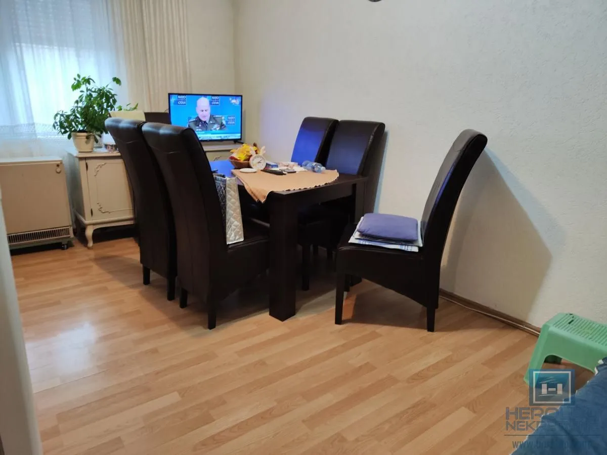 Prodaja, dvosoban stan, 68m², Pivara, Jagodina