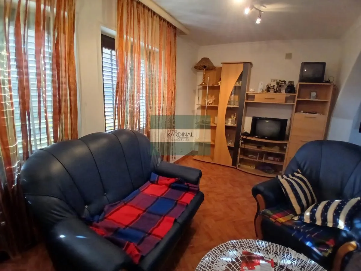 Prodaja, kuća, 440m², Centar, Jagodina