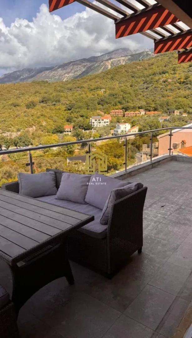 Sale, three bedroom apartment, 151m², Kamenovo, Budva