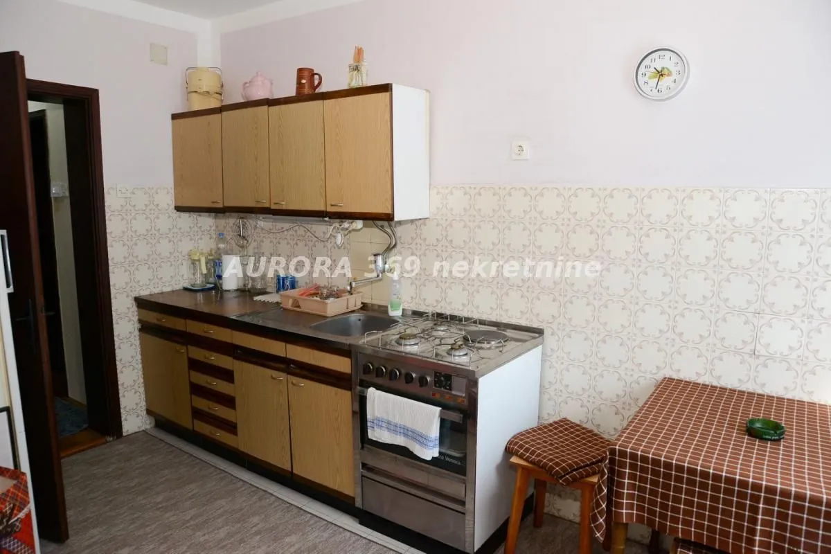 Prodaja, trosoban stan, 92m², Centar, Vrnjačka Banja