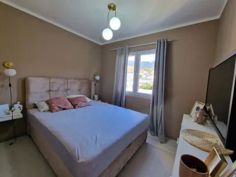 Izdavanje, trosoban stan, 105m², Tivat, Crna Gora - image 7