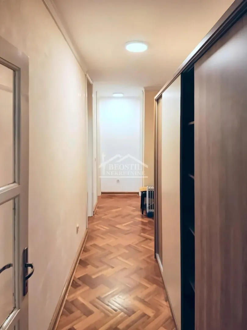 Prodaja, četvorosoban stan, 161m², Voždovac Sve Podlokacije, Beograd