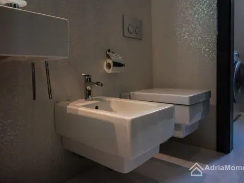 Sale, house, 331m², Centar, Budva - image 8