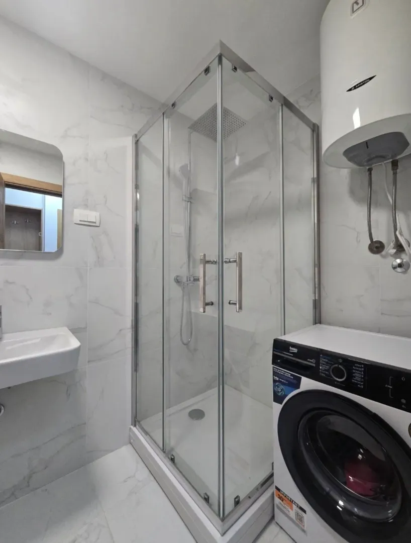 Izdavanje, jednosoban stan, 41m², Tološi, Podgorica