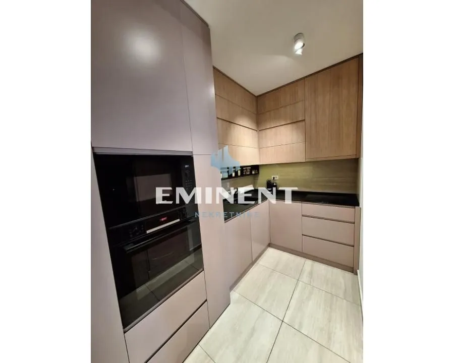 Sale, three bedroom apartment, 75m², Novi Beograd Blok 65, Novi Beograd Sve Podlokacije