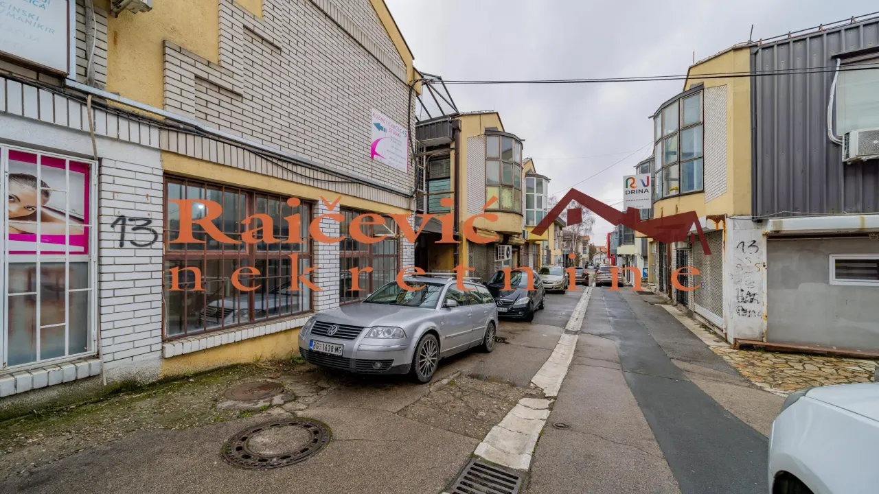 Sale, office space, 49m², Voždovac Sve Podlokacije, Beograd