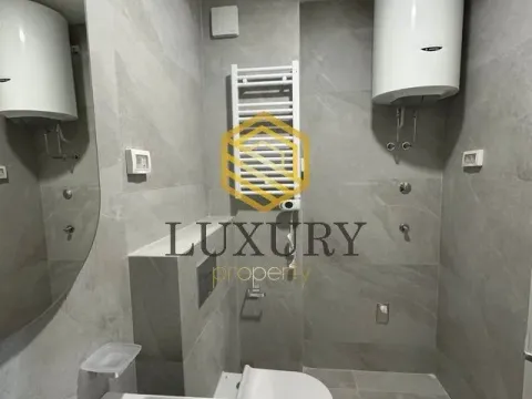 Izdavanje, jednosoban stan, 49m², Central Point, Podgorica - image 6