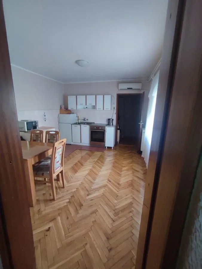 Prodaja, kuća, 200m², Betanija, Novi Sad Sve Podlokacije