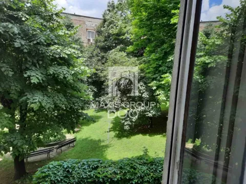 Izdavanje, trosoban stan, 80m², Stari Grad, Beograd - image 19