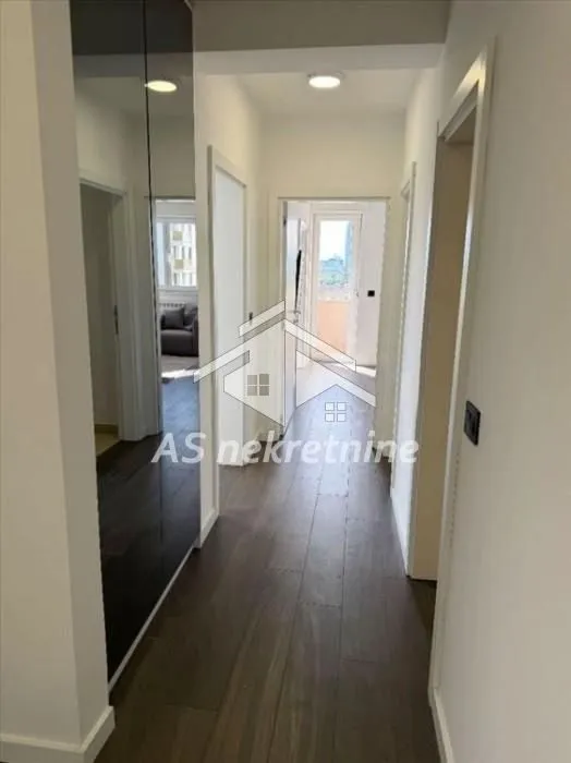 Rent, four bedroom apartment, 80m², Savski Venac, Beograd