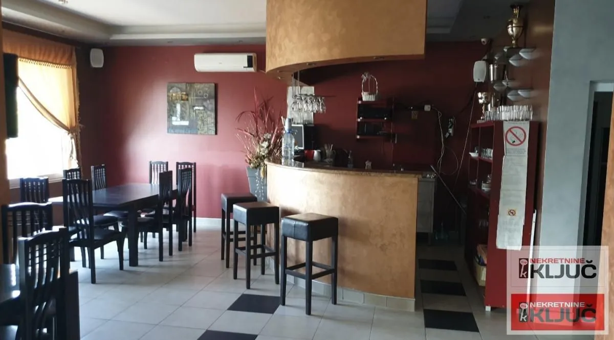 Rent, house, 1000m², Kać, Novi Sad Sve Podlokacije