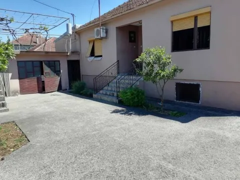 Sale, house, 197m², Podgorica, Crna Gora