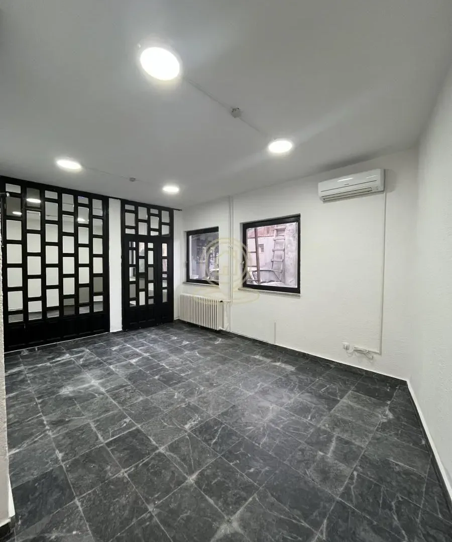 Rent, office space, 75m², Centar, Novi Sad