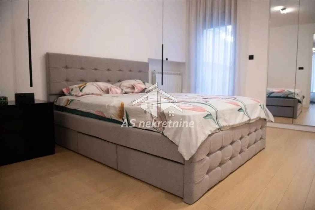 Izdavanje, dvosoban stan, 60m², Čubura, Beograd