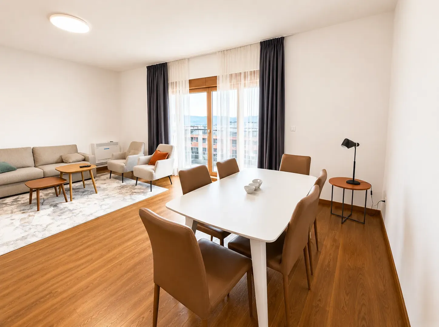 Izdavanje, četvorosoban stan, 113m², Master Kvart, Podgorica