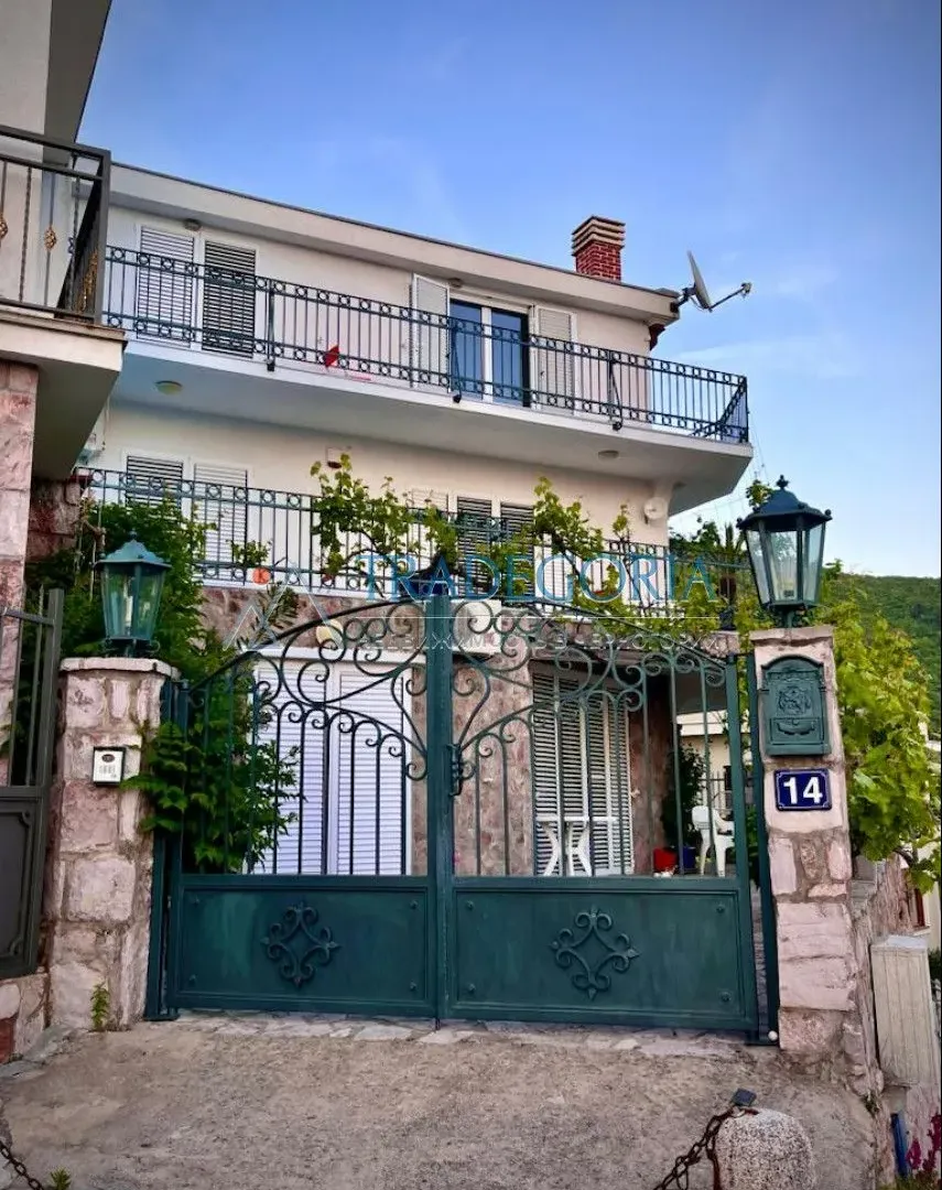 Prodaja, kuća, 260m², Petrovac, Budva