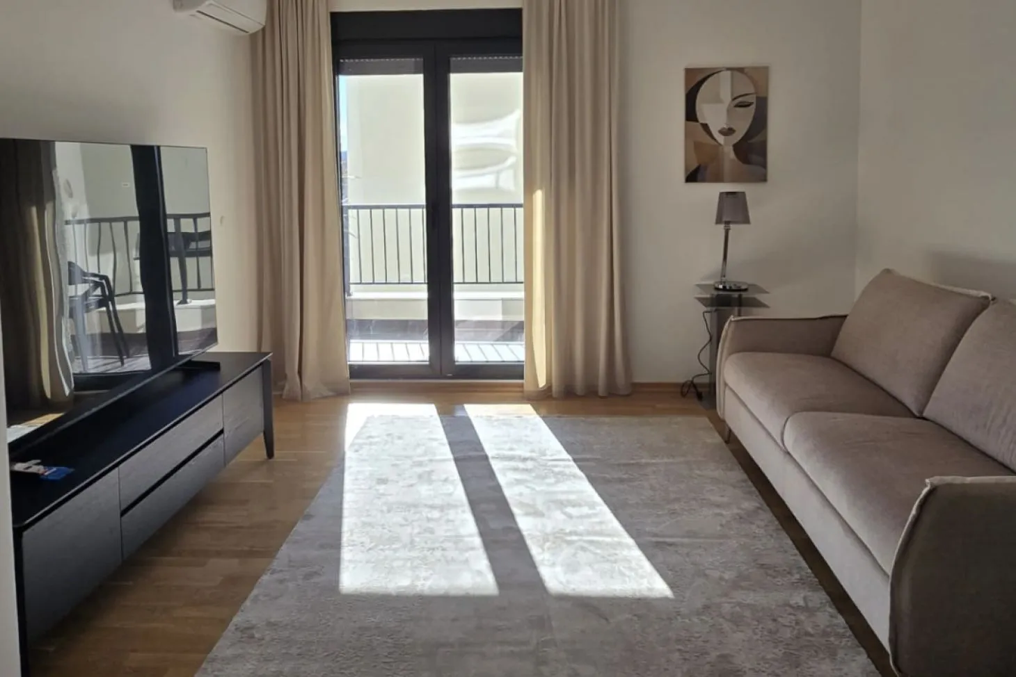 Rent, two bedroom apartment, 61m², Tivat, Crna Gora