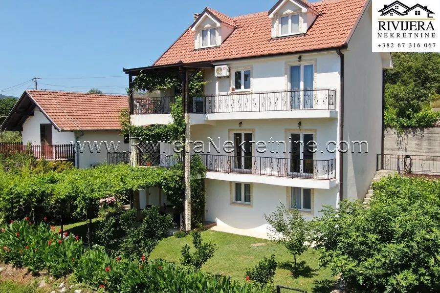 Prodaja, kuća, 193m², Ratiševina, Herceg Novi