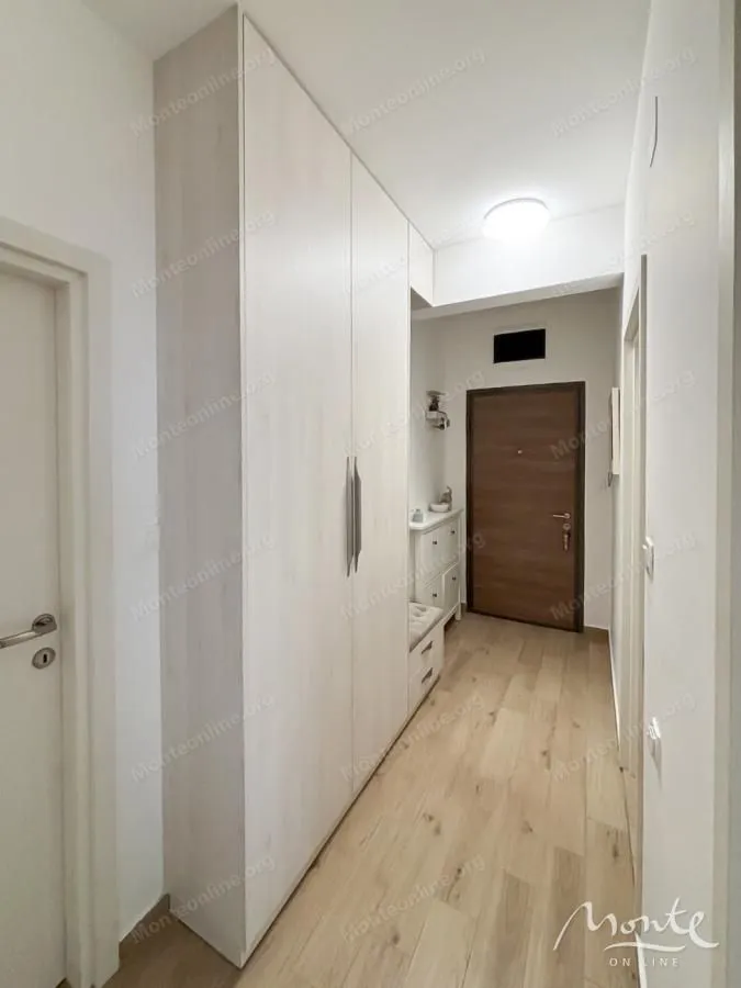 Prodaja, dvosoban stan, 67m², Centar, Podgorica