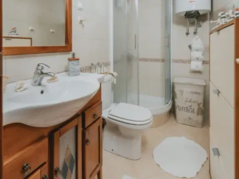 Izdavanje, jednosoban stan, 47m², Gospoština, Budva - image 11