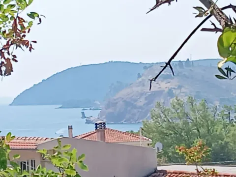 Zemljište in Sutomore