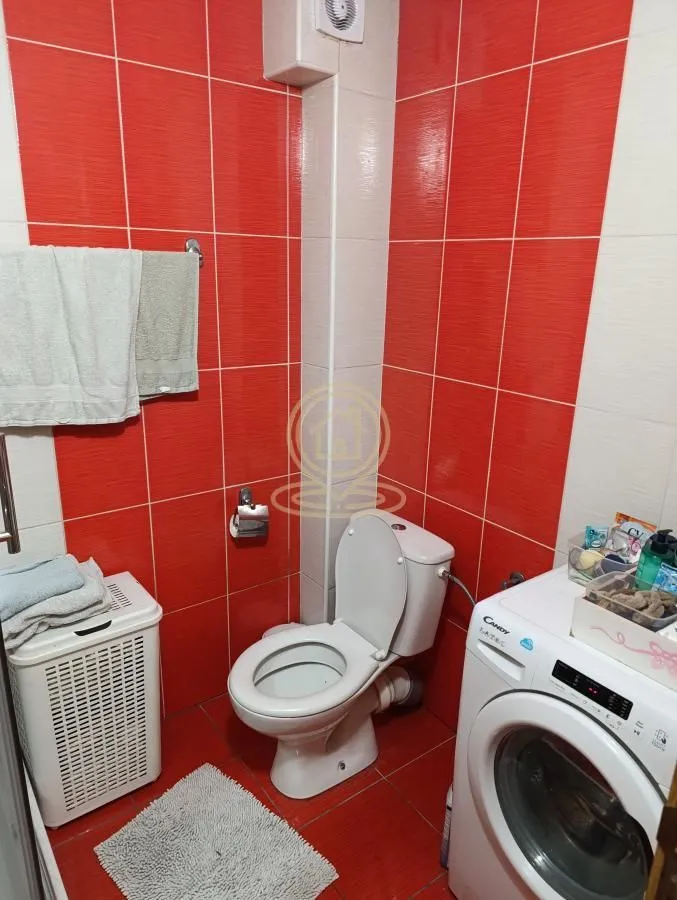 Izdavanje, dvosoban stan, 59m², Centar, Kragujevac