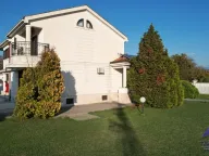 Sale, house, 308m², Tološi, Podgorica - image 17