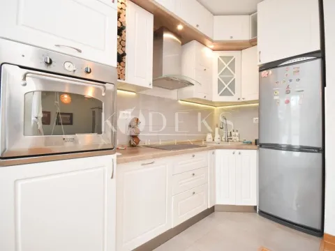 Izdavanje, jednosoban stan, 50m², City Kvart, Podgorica - image 7