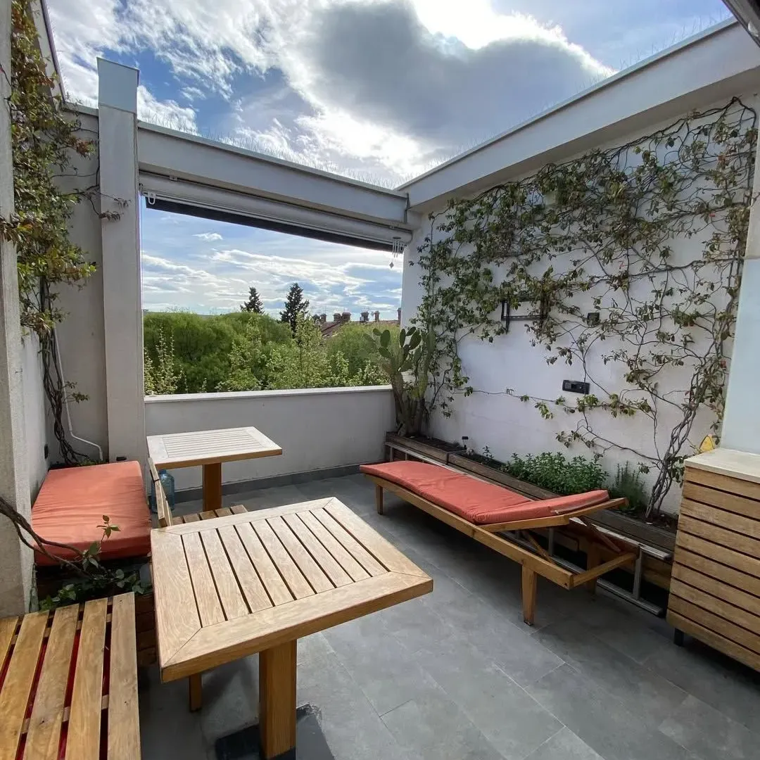 Izdavanje, trosoban stan, 120m², Centar, Podgorica
