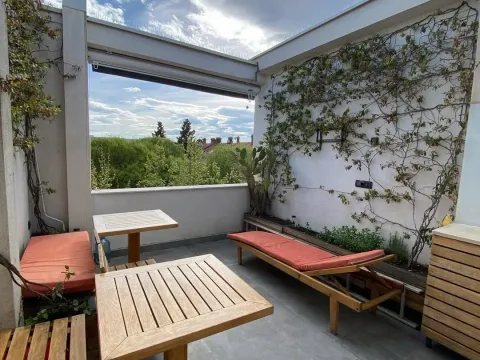 Izdavanje, trosoban stan, 120m², Centar, Podgorica - image 14