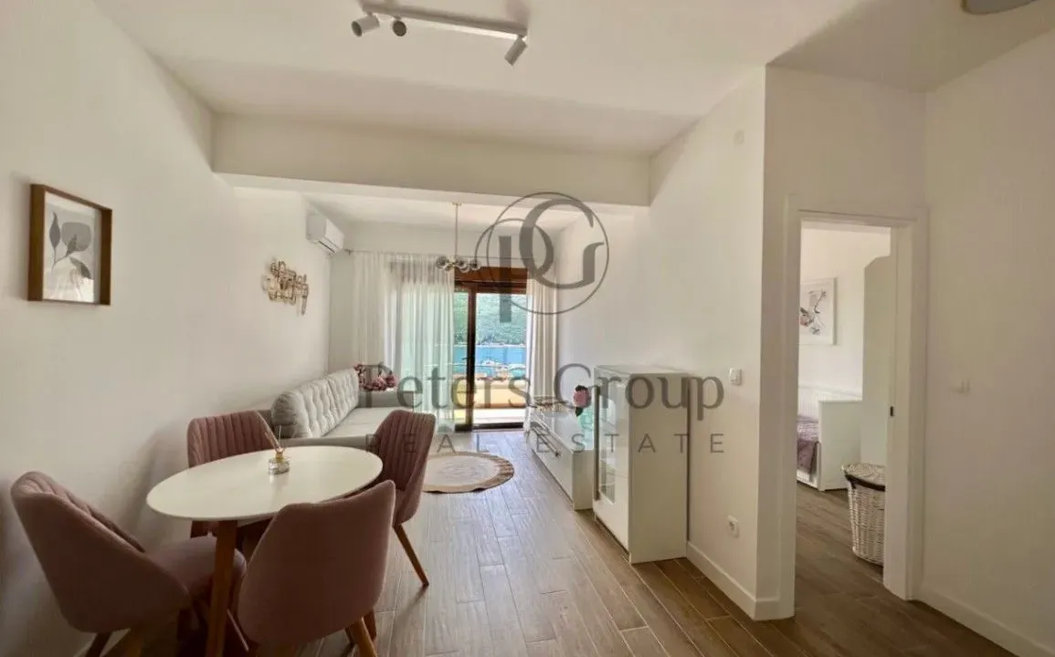 Prodaja, jednosoban stan, 50m², Đenovići, Herceg Novi