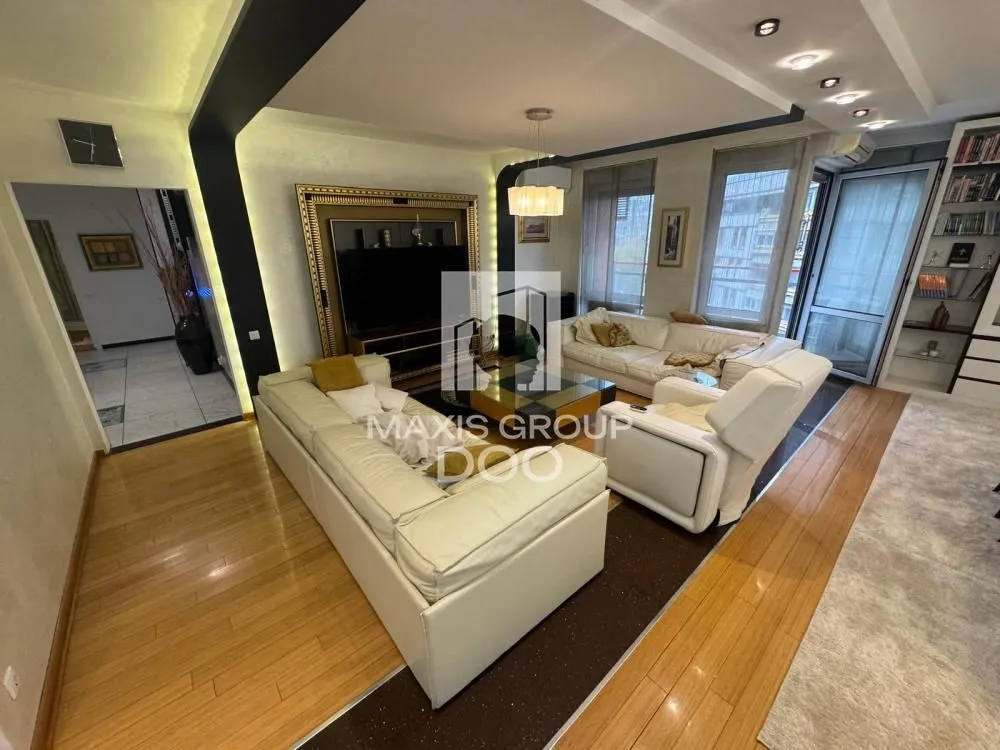Prodaja, četvorosoban stan, 150m², Novi Beograd Sve Podlokacije, Beograd