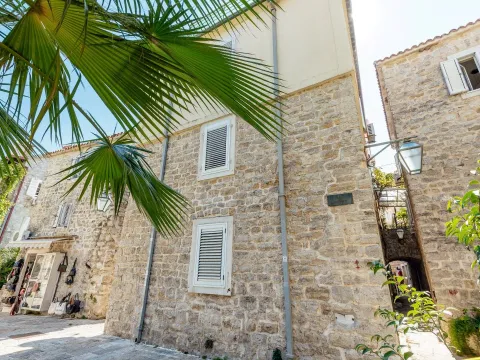 Prodaja, kuća, 268m², Budva, Crna Gora - image 5