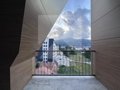 Prodaja, četvorosoban stan, 107m², Centar, Kolašin - image 35