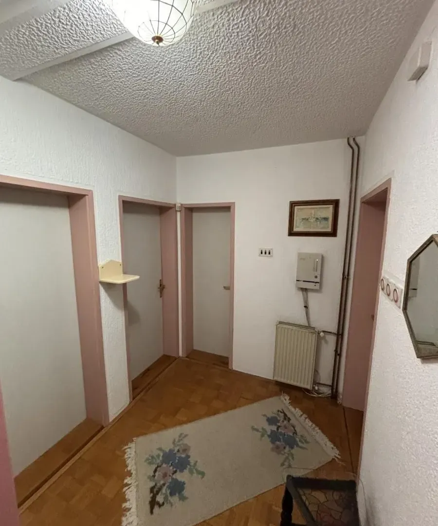 Prodaja, kuća, 274m², Tavrića obori, Jagodina