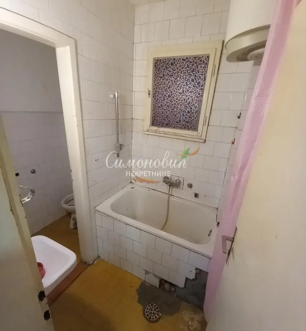 Rent, office space, 60m², Voždovac Sve Podlokacije, Beograd