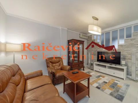 Sale, three bedroom apartment, 64m², Novi Beograd Blok 21, Novi Beograd Sve Podlokacije - image 3