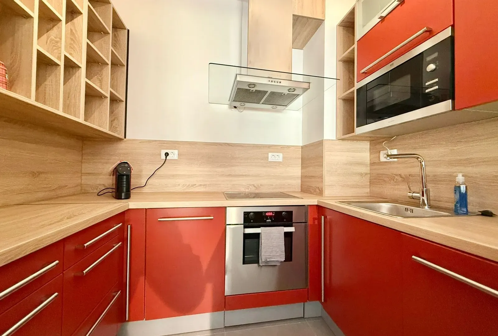 Prodaja, dvosoban stan, 68m², Momišići, Podgorica