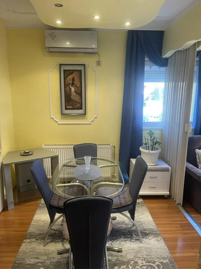 Izdavanje, dvosoban stan, 58m², Altina, Beograd