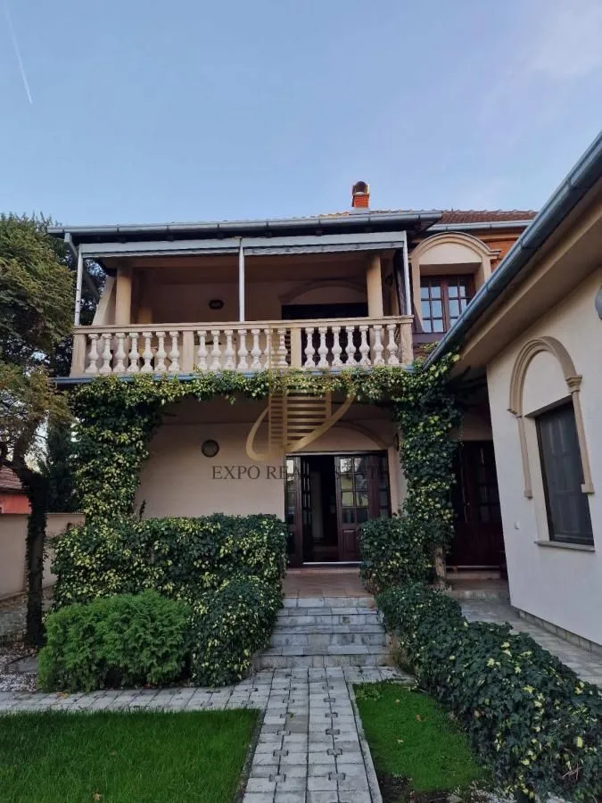 Rent, office space, 450m², Bulevar Evrope, Novi Sad Sve Podlokacije